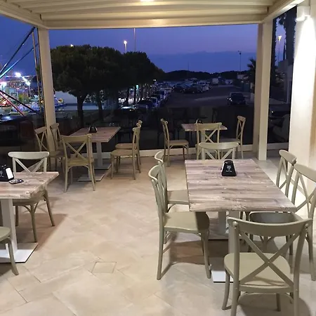 Bella Costa - Lungomare Guest house 3*